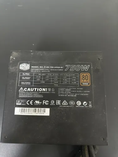 Fonte cooler master 750w 80 plus