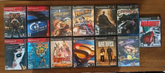 VENDO JOGOS PS2 (valores na descrição)