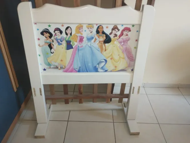 Cama infantil em ótimo estado