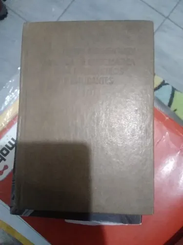 Livro de matemática para engenheiros e estudantes 