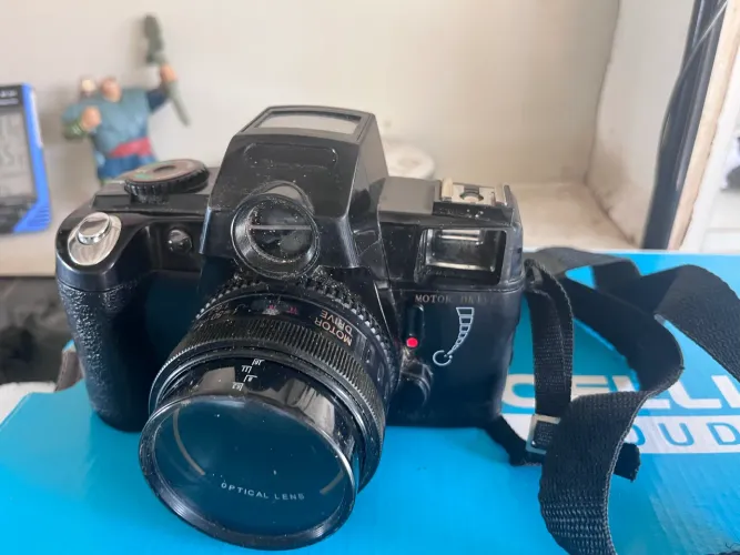 Câmera fotográfica analógica 35mm automática