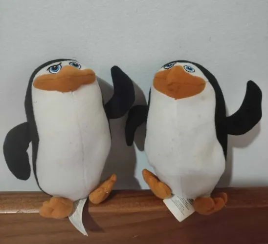 Kit pelúcia miniatura pinguim filme Madagascar coleção mc Donald's