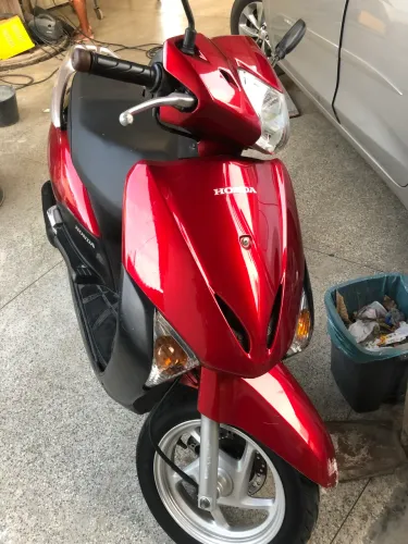 Vendo moto Honda lead 110c