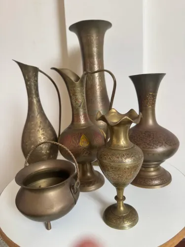 6 Vasos Decorativos em Latão Trabalhado - Estilo Indiano Vintage importado da Alemanha