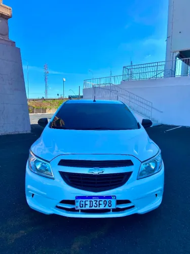 Chevrolet Onix JOY Hatch 1.0 8V Flex Mec. 4P 2018
