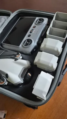 DJI Mini 4 Pro PLUS c/ Tela Combo Fly More