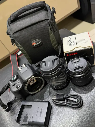 Canon EOS Rebel SL1 (100D) + 18-55 IS II + 50mm f/1.8 + Kit Completo