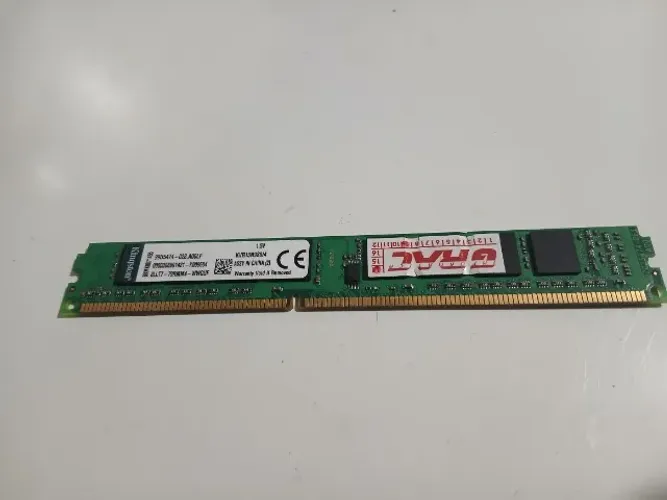 Memória Kingston DDR3 4 GB 1333 MHz Voltagem: 1.5V - KVR13N9S8/4