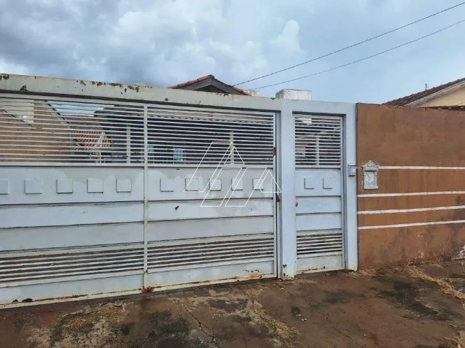 2 quartos  Locação  Santa Antonieta  Próximo ao Mercado Paulista  Marília/SP