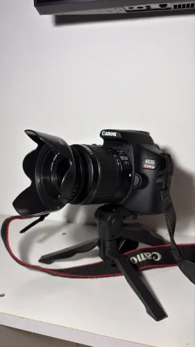 Canon T7+