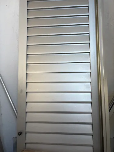 Porta alumínio 60cm