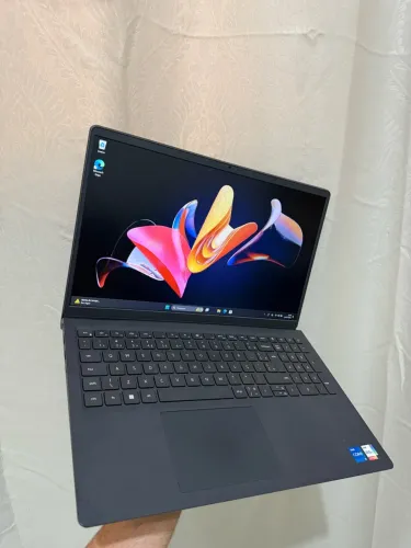 Notbook dell core i5 13 geração 16gb ssd 512 tela de 15.6 placa de vídeo íris