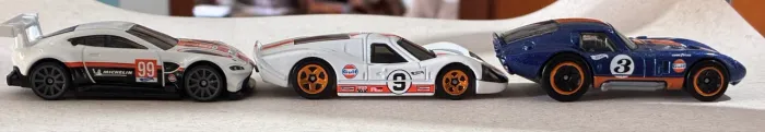Trio Hot Wheels Gulf