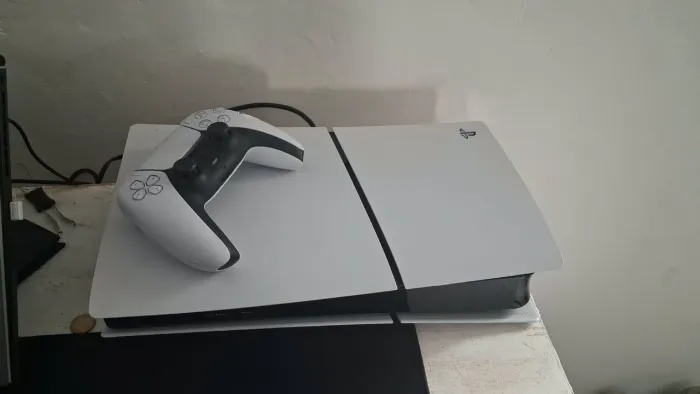 Ps5 com um controle