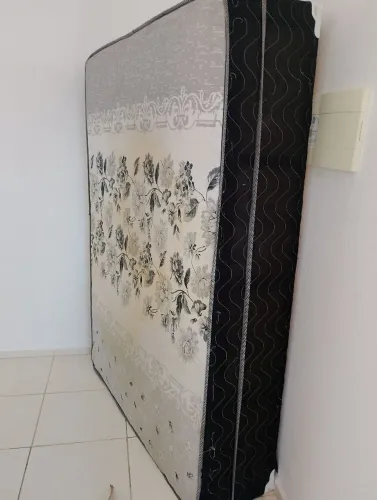 Cama box casal (troco por colchão de solteiro)