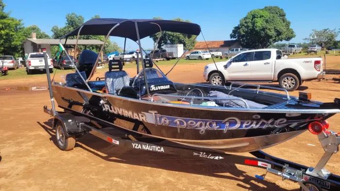 Lancha fluvimar modelo cherokee 19  2023. Motor mercury 100 hp 4 tempos