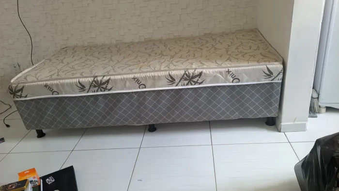 Cama de solteiro 