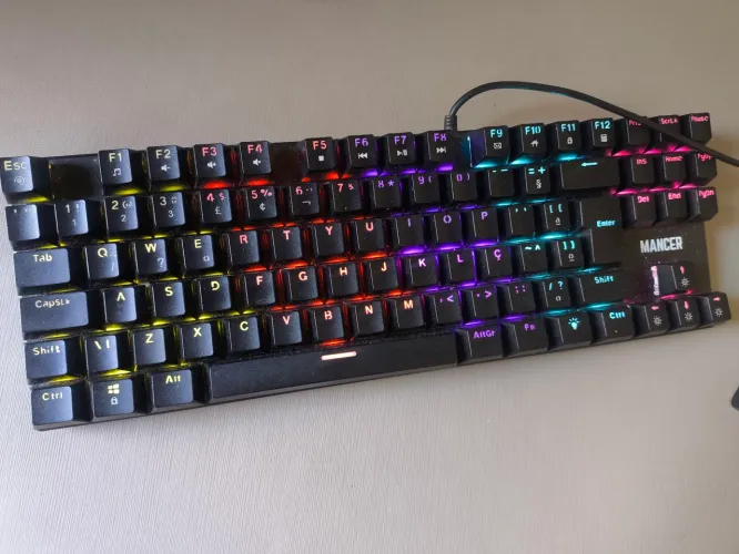 Teclado Mancer e Mouse Attack shark x11 