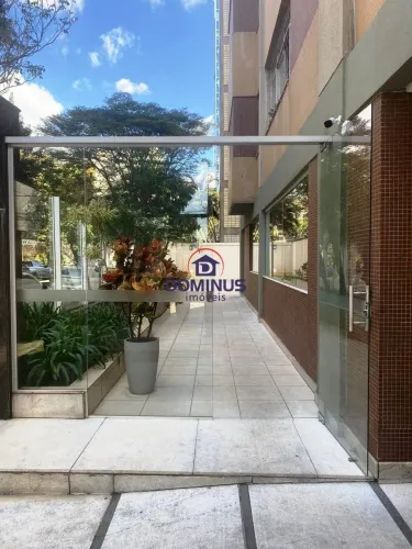 Apartamento com 03 quartos na rua Grão Mogol próximo avenida Uruguai