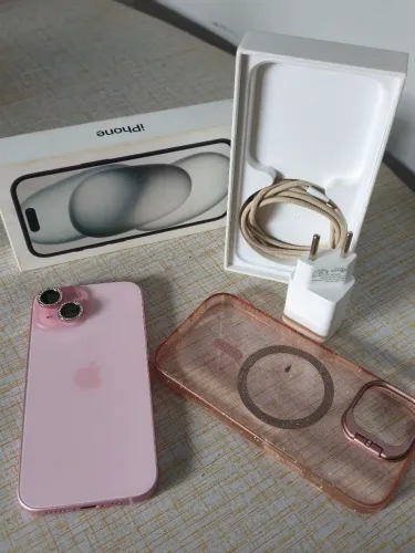 iPhone 15 