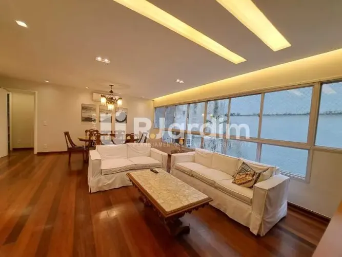 Apartamento com 4 quartos para alugar, 133 m² no Leblon RJ