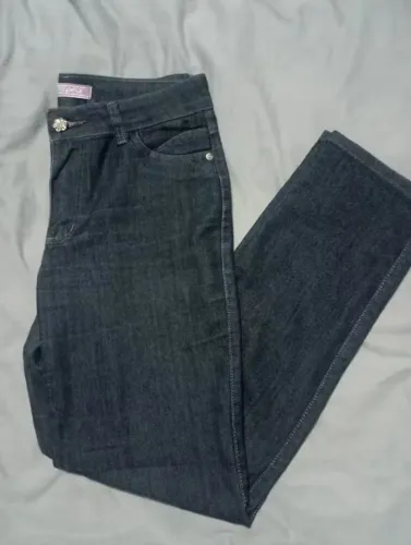 Calça jeans preta