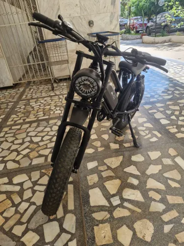 Bicicleta elétrica nova. Só foi usada duas vezes