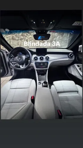 Mercedes-Benz GLA 200 Adv. 1.6/1.6 TB 16V Flex Aut. 2016