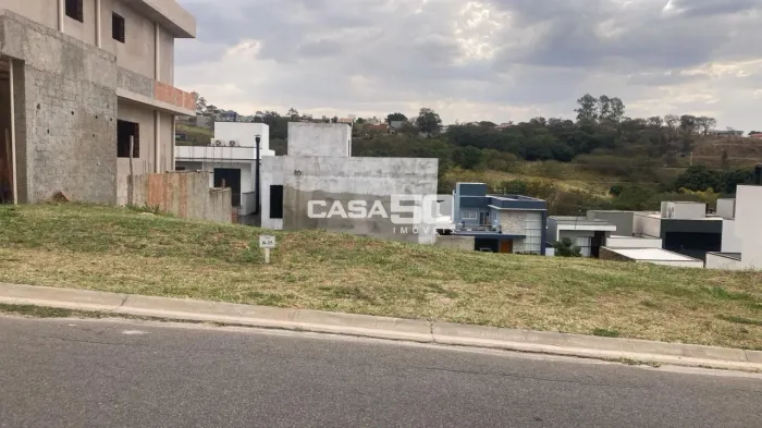 Terreno a venda no Condomínio Residencial Mont Alcino - Valinhos/SP