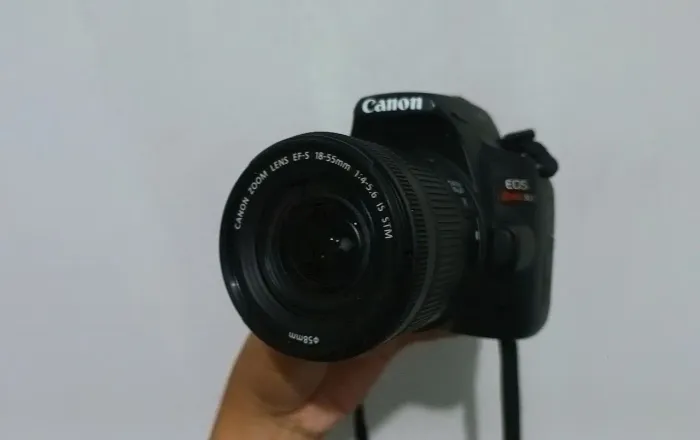 Camera canon sl3