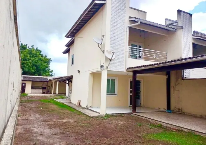 Casa para alugar, 180 m² por R$ 3.385,00/mês - Lagoa Redonda - Fortaleza/CE