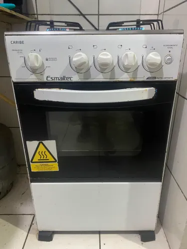 Vende-se um fogão 4 bocas