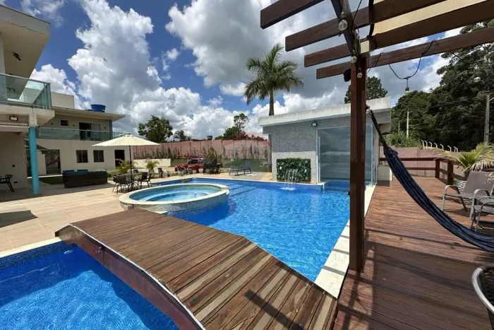 ARENA JK - CASA DE ALTO PADRÃO NA REPRESA DE ITUPARARANGA EM IBIÚNA