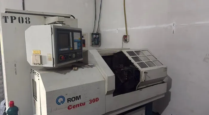 Torno Romi CNC Centur 30