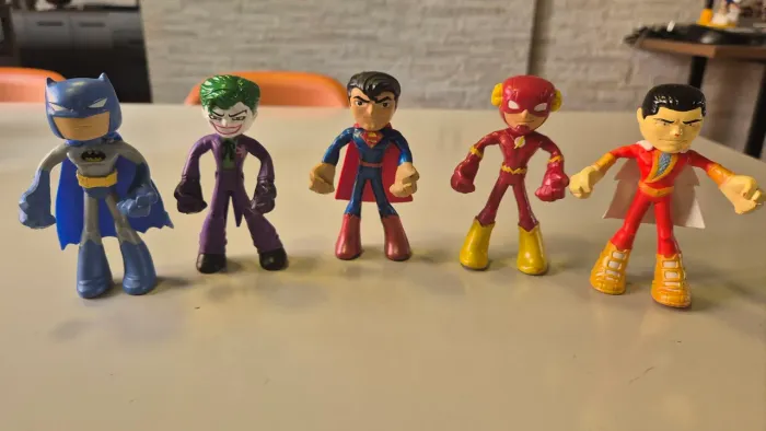 Bonecos Dc comics importado 