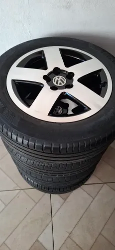Rodas aro 15 furacão 5 por 100 R$:1.800