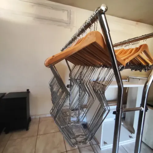Vendo Estrutura Completa para Loja de Roupas