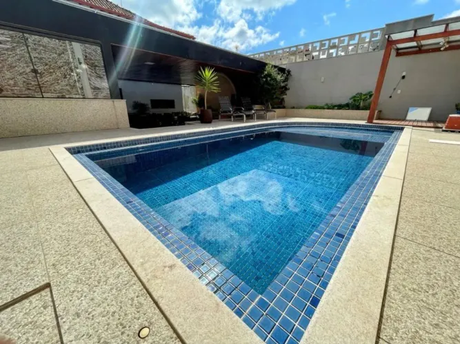 Casa com 4 quartos à venda, 308 m² por R$ 1.870.000 - Quintas das Avenidas - Juiz de Fora/