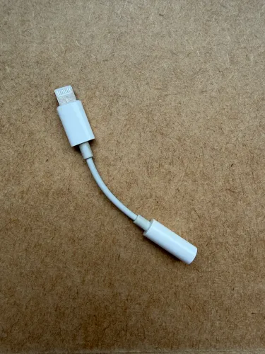 Adaptador fone de ouvido Iphone de Lightning para fone P2 original Apple