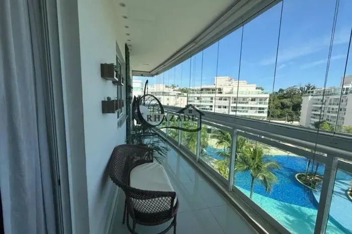 Apartamento de 4 quartos no condomínio Oásis Camboinhas/Niterói.