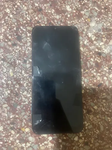 Vendo celular moto g 9 play 129 gb 60 reais vende hoje tá só com a tela queimada 