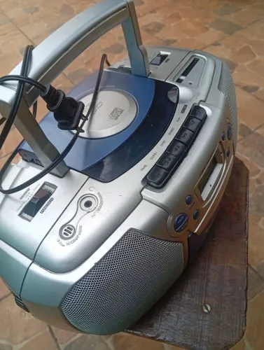 Rádio CD, AM/FM com mp3