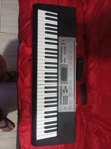 Teclado Casio LK-165