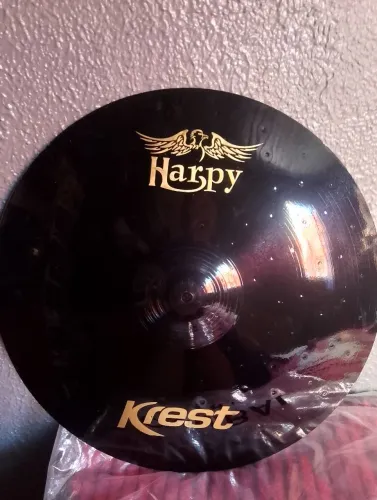 Prato Krest Harpy preto