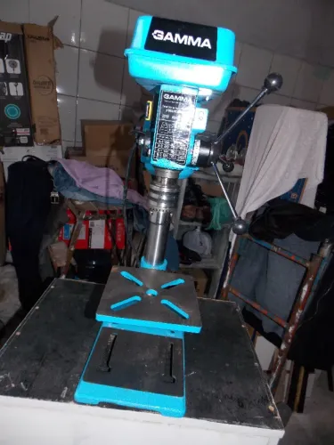 Furadeira de Bancada Gamna, 500v, 220v, nova