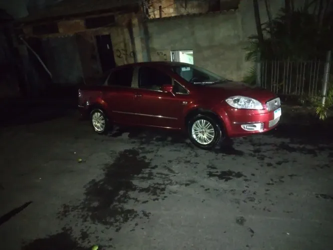 Fiat Linea 1.9/ HLX 1.9/1.8 Flex Dualogic 4P 2010