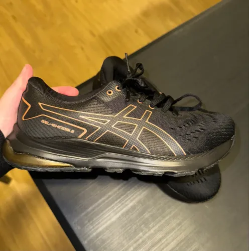 Tênis Asics feminino NOVO