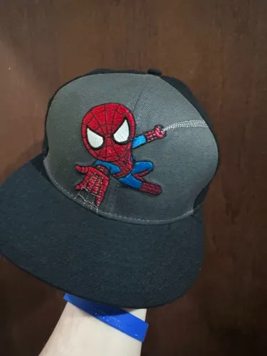 Boné new era spiderman tokidoki marvel