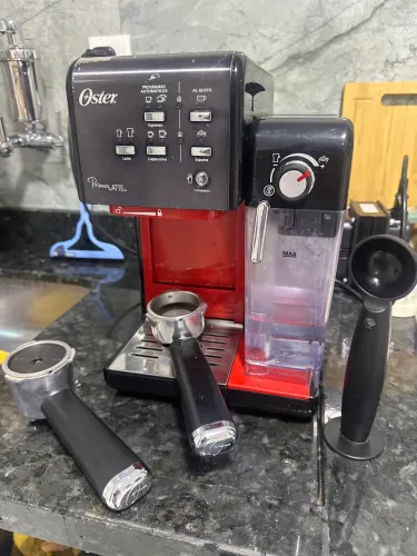 Cafeteira prima latte oster