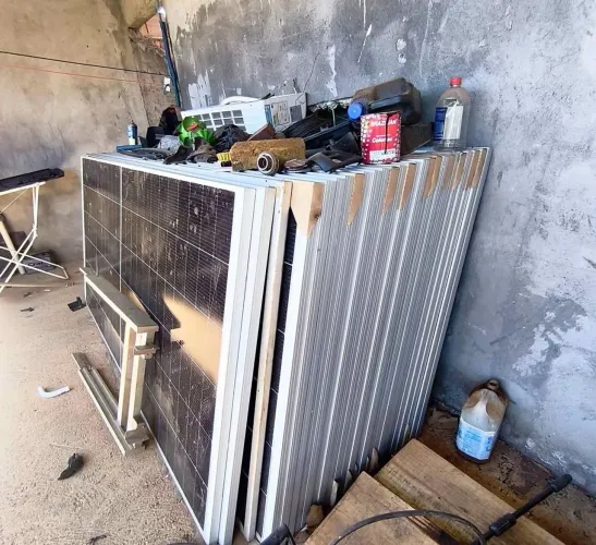 Placas solares 520w 1.80 de altura cor preta com nota
